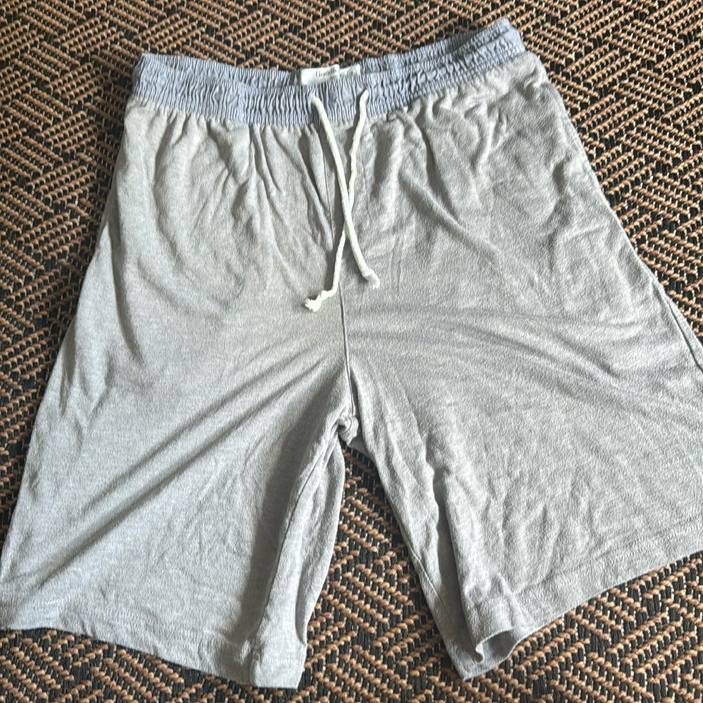 Very comfy shorts in gray
